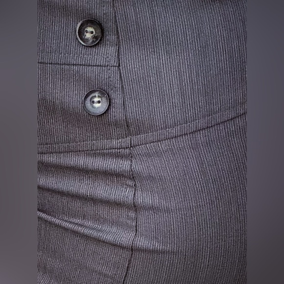 Knee length Pencil Skirt - Picture 3 of 3